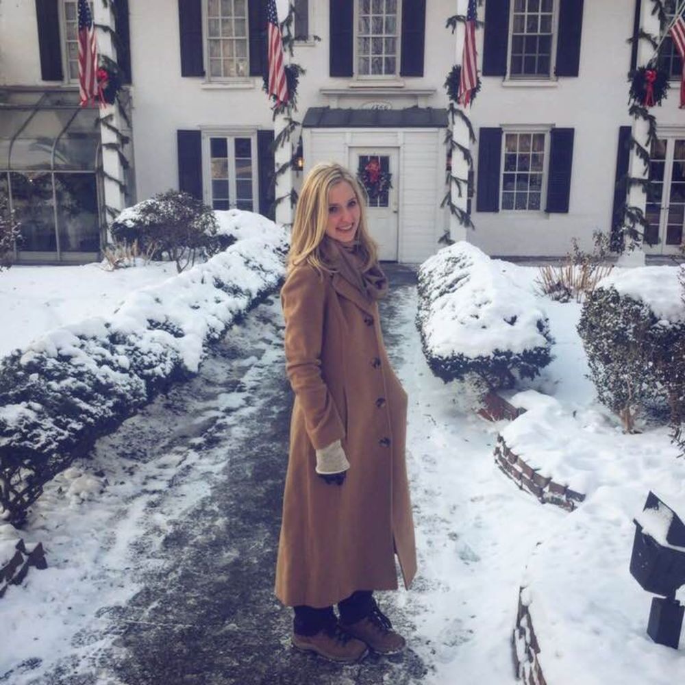 Meet your Posher, Nina